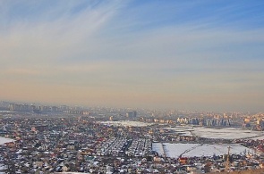 城市的全景。网络摄像头 比什凯克