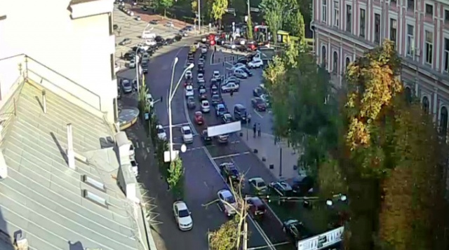 Bolshaya Zhitomirskaya和Mikhailovskaya街道的十字路口。基辅在线