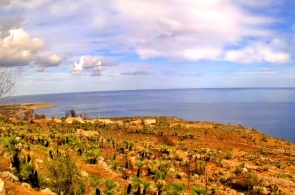 拜亚德拉托纳拉 (Baia della Tonnara) 和韦内雷湖 (Lago di Venere) 的景观。 网络摄像头 特拉帕尼