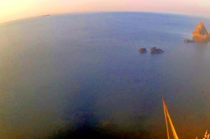 滨海维耶特里 (Vietri sul Mare)，杜弗拉泰利 (Due Fratelli) 悬崖。萨勒诺在线网络摄像头